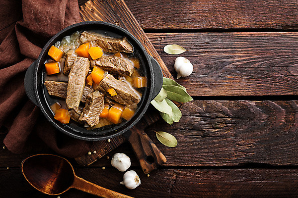 포토 JPG 해외이미지 백그라운드 사람없음 소고기 냄비 정상 찜 조림 소고기요리 해외202004 해외포토 레이스천 음식 육류 직물 솥 파일형식