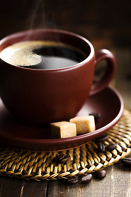 포토 JPG 해외이미지 커피 음료 탁자 사람없음 컵 갈색 식당 검은색 거품 카페 머그컵 뜨거움 설탕 아메리카노 카푸치노 에스프레소 라떼 모카 카페인 맛있는 해외202004 해외포토 식기 컬러 가구 상점 파일형식