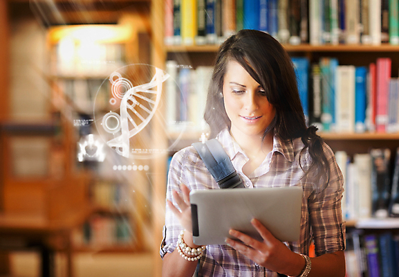 포토 JPG 해외이미지 학생 교육 미래 책장 실내 한명 서기 학습 태블릿 디지털 스크린 터치 도서관 DNA 대학교 인터페이스 터치스크린 홀로그램 해외202004 해외포토 1 가구 컨셉 학교 모션 사람 내부 전자제품 스마트기기 생명공학 파일형식