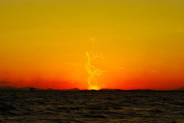 포토 JPG 해외이미지 바다 백그라운드 자연 하늘 풍경 사람없음 빨간색 빛 햇빛 태양 반사 노란색 일출 황혼 일몰 수평선 해외202004 해외포토 자연요소 컬러 노을 생태계 파일형식