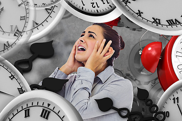 포토 JPG 해외이미지 여자 산업 시계 백그라운드 비즈니스 스트레스 갈색머리 한명 20대 성인 빨간색 기계 회색 올려보기 시간 비즈니스우먼 좌절 톱니바퀴 카운트다운 스타일 성인여자한명만 해외202004 해외포토 1 헤어스타일 감정 컬러 컨셉 모션 사람 청년 직장인 여자한명만 성인여자만 파일형식