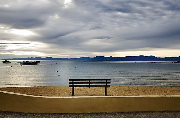 포토 JPG 해외이미지 공원 모래 바다 섬 자연 하늘 휴가 풍경 사람없음 야외 물 만 황금 내추럴 전국 파라다이스 해외202004 해외포토 자연요소 공공시설 생태계 파일형식