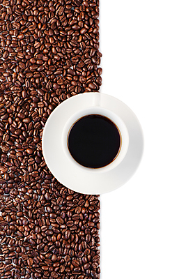 포토 JPG 해외이미지 커피 음료 음식 백그라운드 사람없음 갈색 식당 검은색 카페 오브젝트 향기 카푸치노 에스프레소 모카 카페인 많음 해외202004 해외포토 컬러 컨셉 상점 냄새 파일형식