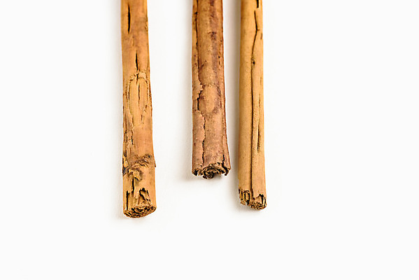 포토 JPG 해외이미지 음료 음식 백그라운드 재료 디저트 건조 요리 사람없음 장식 갈색 주방 흰색 조미료 막대기 달콤 향신료 오브젝트 고립 시나몬 해외202004 해외포토 컬러 맛 향미료 파일형식