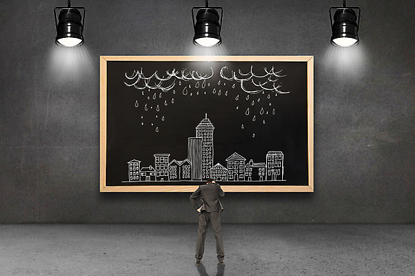 포토 JPG 해외이미지 직업 교육 남자 벽 생각 비즈니스 교실 학교 청소년 날씨 한명 20대 건물 컴퓨터그래픽 빛 도시풍경 디지털 고층빌딩 칠판 공백 방 회색 도시 비즈니스맨 낙서 분필 손그림 스포트라이트 히스패닉 배려 평야 스타일 해외202004 해외포토 1 건축물 컬러 자연 사람 풍경 빌딩 청년 그래픽 직장인 초크 파일형식