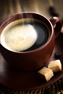 포토 JPG 해외이미지 커피 음료 탁자 사람없음 컵 갈색 식당 검은색 거품 카페 머그컵 뜨거움 설탕 아메리카노 카푸치노 에스프레소 라떼 모카 카페인 맛있는 해외202004 해외포토 식기 컬러 가구 상점 파일형식