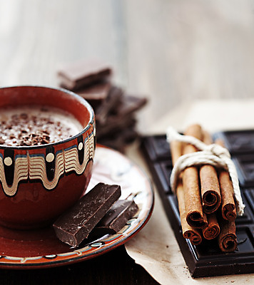 포토 JPG 해외이미지 라이프스타일 커피 음료 음식 탁자 디저트 따뜻함 사람없음 컵 갈색 초콜릿 머그컵 뜨거움 액체 막대기 달콤 향신료 코코아 라떼 해외202004 해외포토 식기 컬러 가구 생활 맛 향미료 파일형식