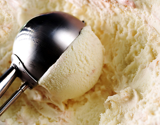 포토 JPG 해외이미지 음식 딸기 아이스크림 디저트 사람없음 노란색 냉동 흰색 달콤 크림 바닐라 맛있는 해외202004 해외포토 컬러 과일 맛 파일형식