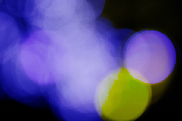 포토 JPG 해외이미지 디자인 별 조각 백그라운드 일러스트 모션 추상 기념 미술 이벤트 사람없음 장식 파란색 빛 반짝임 검은색 축제 축하 원형 화려 우아함 야간 소프트포커스 보케 블러 해외202004 해외포토 자연요소 도형 컬러 컨셉 무늬 문화예술 촬영기법 파일형식