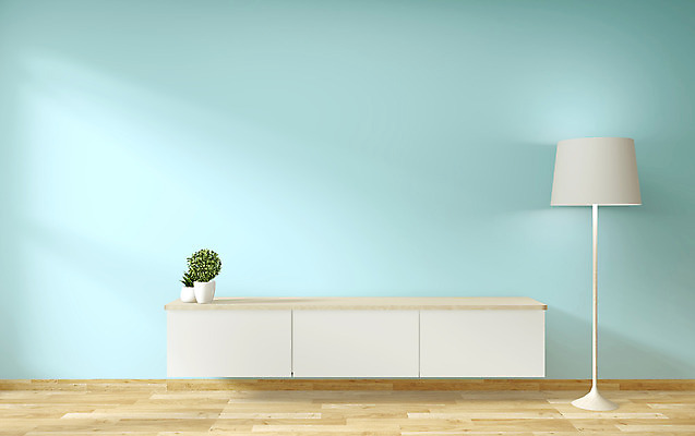 JPG 해외이미지 화분 화초 하늘색 백그라운드 사람없음 스탠드 서랍장 나무바닥 해외포토 포토 식물 가구 조명 바닥 파란색 파일형식