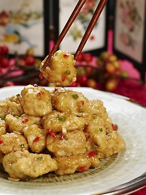 포토 JPG 스튜디오촬영 그릇 식기 접시 열매 음식 젓가락 실내 근접촬영 사람없음 장식 세로 중식 나뭇가지 라조기 랴자오지 미니병풍 국내포토 나무 식물 뷰포인트 수저 내부 파일형식