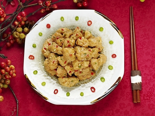 포토 JPG 스튜디오촬영 그릇 식기 접시 열매 음식 젓가락 실내 근접촬영 사람없음 장식 가로 하이앵글 중식 나뭇가지 라조기 랴자오지 국내포토 나무 식물 뷰포인트 수저 내부 파일형식