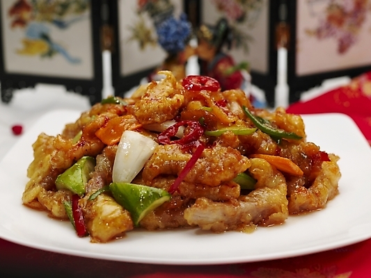 포토 JPG 스튜디오촬영 그릇 식기 접시 음식 실내 근접촬영 사람없음 장식 가로 중식 흰색 탕수육 미니병풍 사천탕수육 국내포토 뷰포인트 컬러 내부 파일형식