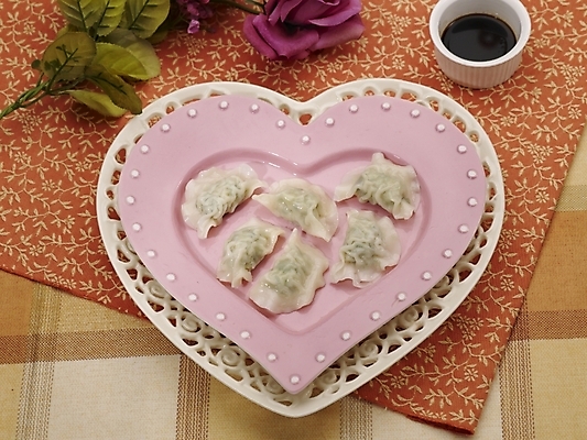 포토 JPG 스튜디오촬영 그릇 식기 접시 음식 실내 근접촬영 사람없음 장식 가로 하이앵글 중식 만두 간장 딤섬 물만두 국내포토 뷰포인트 내부 양념 파일형식