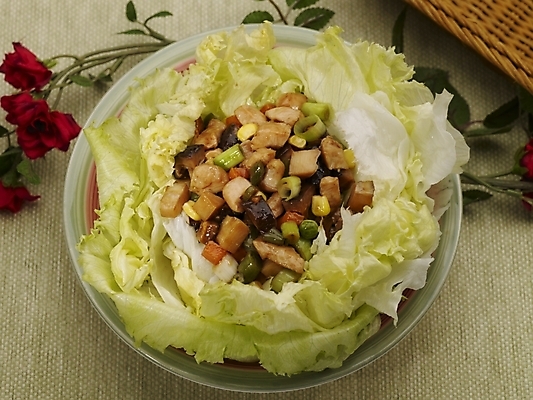 포토 JPG 스튜디오촬영 그릇 식기 접시 꽃 음식 실내 옥수수 근접촬영 사람없음 장식 가로 하이앵글 중식 양상추 강낭콩 닭고기양상추쌈 양상추쌈 국내포토 식물 뷰포인트 채소 콩 곡류 내부 쌈 파일형식