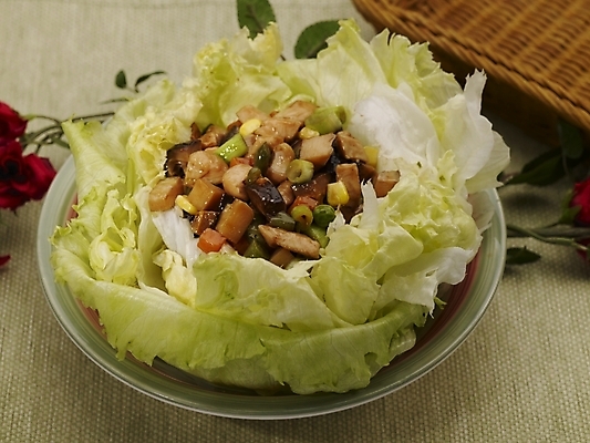 포토 JPG 스튜디오촬영 그릇 식기 접시 꽃 음식 실내 옥수수 근접촬영 사람없음 장식 가로 하이앵글 장미 중식 양상추 강낭콩 닭고기양상추쌈 양상추쌈 국내포토 식물 뷰포인트 채소 콩 곡류 내부 쌈 파일형식