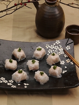 포토 JPG 스튜디오촬영 식물 그릇 식기 접시 음식 술잔 젓가락 주전자 실내 근접촬영 사람없음 장식 컵 중식 물컵 만두 딤섬 샤오마이 국내포토 뷰포인트 주방용품 잔 수저 파일형식