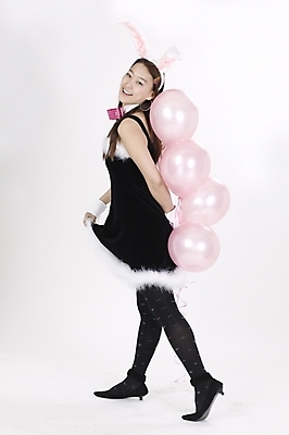 포토 JPG 스튜디오촬영 전신 모델 여자 포즈 모션 나비넥타이 실내 한명 서기 미소 사람 이벤트 20대 성인 파티 한국인 토끼머리띠 바니걸 풍선 여자만 여자한명만 성인여자만 청년만 청년여자만 성인한명만 청년여자한명만 성인여자한명만 성인만 국내포토 1 넥타이 표정 동양인 청년 내부 머리띠 파일형식