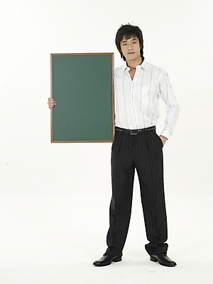 포토 JPG 스튜디오촬영 전신 남자 비즈니스 실내 한명 누끼 사람 20대 성인 세로 칠판 한국인 직장인 비즈니스맨 남자만 남자한명만 성인남자만 청년만 청년남자만 청년남자한명만 성인한명만 성인남자한명만 성인만 국내포토 직업 1 동양인 청년 내부 파일형식