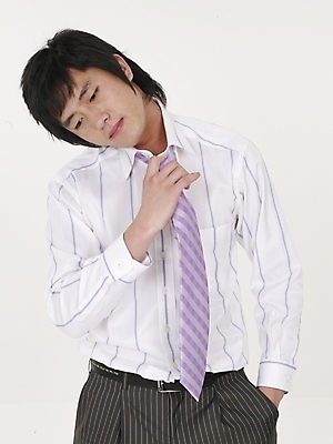 포토 JPG 스튜디오촬영 남자 포즈 넥타이 스트레스 실내 표정 피곤 한명 누끼 사람 정장 상반신 20대 성인 세로 한국인 직장인 비즈니스맨 남자만 남자한명만 성인남자만 청년만 청년남자만 청년남자한명만 성인한명만 성인남자한명만 성인만 국내포토 직업 1 잡화 옷 컨셉 비즈니스 동양인 청년 내부 파일형식