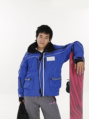 포토 JPG 스튜디오촬영 남자 포즈 겨울스포츠 실내 표정 한명 사람 상반신 20대 세로 레포츠 파란색 청춘 회색 한국인 스노우보드 스키복 남자만 남자한명만 성인남자만 청년만 청년남자만 청년남자한명만 성인한명만 성인남자한명만 성인만 국내포토 1 옷 스포츠 컬러 컨셉 레저 스키 동양인 청년 내부 보드_스포츠 파일형식