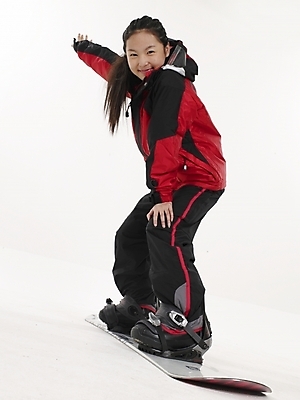 포토 JPG 스튜디오촬영 전신 긴머리 여자 포즈 겨울스포츠 실내 표정 한명 누끼 사람 20대 빨간색 세로 레포츠 청춘 검은색 한국인 스노우보드 스키복 여자만 여자한명만 성인여자만 청년만 청년여자만 성인한명만 청년여자한명만 성인여자한명만 성인만 국내포토 1 헤어스타일 옷 스포츠 컬러 컨셉 레저 스키 동양인 청년 내부 보드_스포츠 파일형식