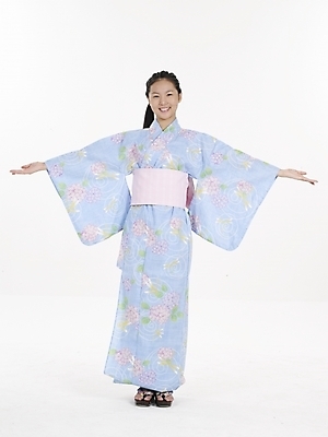 포토 JPG 스튜디오촬영 전신 모델 여자 아시아 외국문화 포즈 일본문화 실내 표정 한명 누끼 사람 동양인 세로 일본 전통의상 기모노 여자만 여자한명만 국내포토 1 동양문화 전통 나라 문화 인종 내부 일본전통의상 파일형식