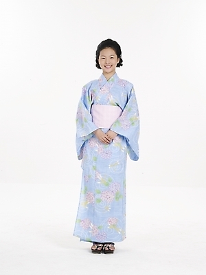 포토 JPG 스튜디오촬영 전신 모델 여자 아시아 외국문화 포즈 일본문화 실내 표정 한명 누끼 사람 동양인 세로 일본 전통의상 기모노 여자만 여자한명만 국내포토 1 동양문화 전통 나라 문화 인종 내부 일본전통의상 파일형식