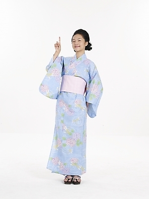 포토 JPG 스튜디오촬영 전신 모델 여자 아시아 외국문화 포즈 일본문화 실내 표정 한명 누끼 사람 동양인 세로 일본 전통의상 기모노 여자만 여자한명만 국내포토 1 동양문화 전통 나라 문화 인종 내부 일본전통의상 파일형식