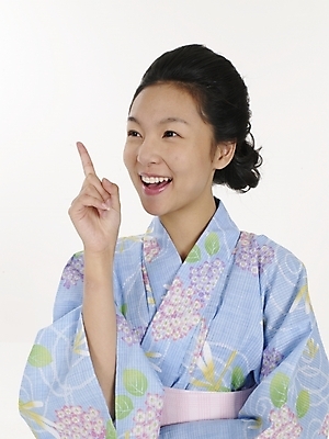 포토 JPG 스튜디오촬영 모델 여자 아시아 외국문화 포즈 일본문화 실내 표정 한명 누끼 사람 동양인 상반신 세로 일본 전통의상 기모노 여자만 여자한명만 국내포토 1 동양문화 전통 나라 문화 인종 내부 일본전통의상 파일형식