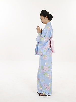 포토 JPG 스튜디오촬영 전신 모델 여자 아시아 외국문화 포즈 일본문화 실내 표정 한명 누끼 사람 동양인 세로 일본 전통의상 기모노 여자만 여자한명만 국내포토 1 동양문화 전통 나라 문화 인종 내부 일본전통의상 파일형식