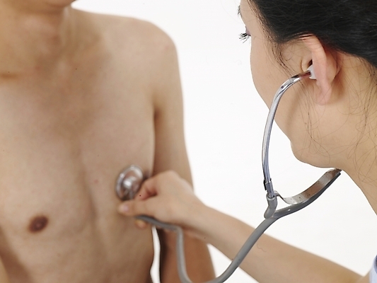 포토 JPG 스튜디오촬영 직업 여자 남자 포즈 의학 청진기 의료기기 실내 사람 동양인 근접촬영 상반신 20대 성인 두명 신체부위 치료 가로 간호사 의료진 가슴 청년만 성인만 국내포토 뷰포인트 인종 청년 내부 파일형식