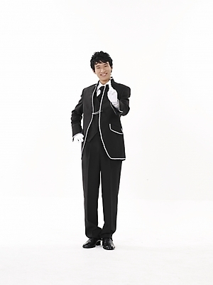 포토 JPG 스튜디오촬영 전신 모델 남자 포즈 신랑 결혼 실내 표정 한명 누끼 사람 동양인 정장 턱시도 20대 성인 세로 한국인 남자만 남자한명만 성인남자만 청년만 청년남자만 청년남자한명만 성인한명만 성인남자한명만 성인만 국내포토 1 옷 인종 이벤트 청년 내부 파일형식