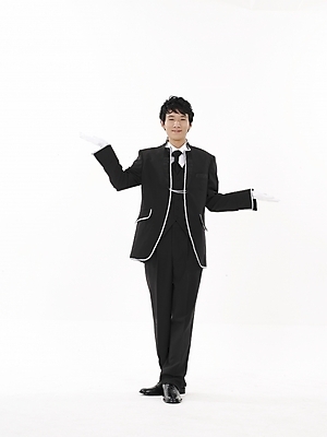 포토 JPG 스튜디오촬영 전신 모델 남자 포즈 신랑 결혼 실내 표정 한명 누끼 사람 동양인 정장 턱시도 20대 성인 세로 한국인 남자만 남자한명만 성인남자만 청년만 청년남자만 청년남자한명만 성인한명만 성인남자한명만 성인만 국내포토 1 옷 인종 이벤트 청년 내부 파일형식