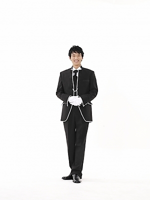 포토 JPG 스튜디오촬영 전신 모델 남자 포즈 신랑 결혼 실내 표정 한명 누끼 사람 동양인 정장 턱시도 20대 성인 세로 한국인 남자만 남자한명만 성인남자만 청년만 청년남자만 청년남자한명만 성인한명만 성인남자한명만 성인만 국내포토 1 옷 인종 이벤트 청년 내부 파일형식