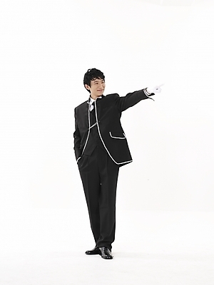 포토 JPG 스튜디오촬영 전신 모델 남자 포즈 신랑 결혼 실내 표정 한명 누끼 사람 동양인 정장 턱시도 20대 성인 세로 한국인 남자만 남자한명만 성인남자만 청년만 청년남자만 청년남자한명만 성인한명만 성인남자한명만 성인만 국내포토 1 옷 인종 이벤트 청년 내부 파일형식