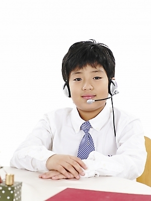 포토 JPG 스튜디오촬영 남자 초등학생 어린이 포즈 와이셔츠 넥타이 실내 표정 한명 사람 동양인 소년 상반신 세로 헤드셋 한국인 남자만 남자한명만 어린이만 소년만 소년한명만 국내포토 1 학생 잡화 음향기기 셔츠 인종 내부 헤드폰 파일형식