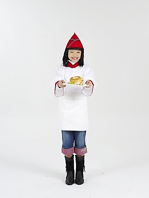 포토 JPG 스튜디오촬영 전신 모자 여자 초등학생 어린이 음식 빵 포즈 실내 샌드위치 표정 한명 미소 웃음 누끼 사람 동양인 소녀 빨간색 세로 요리사 한국인 흰색 여자만 여자한명만 어린이만 소녀만 소녀한명만 국내포토 직업 1 학생 잡화 컬러 인종 내부 파일형식