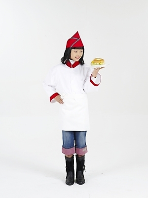 포토 JPG 스튜디오촬영 전신 모자 여자 초등학생 어린이 음식 빵 포즈 실내 샌드위치 표정 한명 누끼 사람 동양인 소녀 빨간색 세로 요리사 한국인 흰색 여자만 여자한명만 어린이만 소녀만 소녀한명만 국내포토 직업 1 학생 잡화 컬러 인종 내부 파일형식