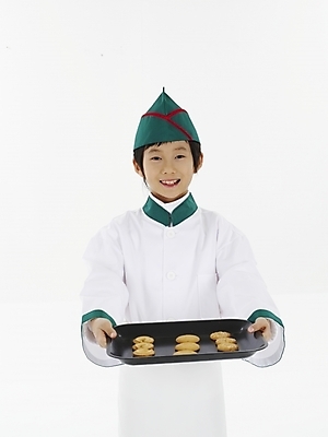 포토 JPG 스튜디오촬영 모자 남자 초등학생 어린이 포즈 쟁반 실내 표정 한명 누끼 사람 동양인 소년 세로 초록색 쿠키 과자 요리사 한국인 흰색 남자만 남자한명만 어린이만 소년만 소년한명만 국내포토 직업 1 학생 잡화 컬러 디저트 인종 내부 파일형식