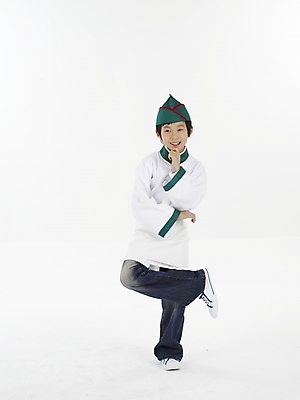 포토 JPG 스튜디오촬영 전신 모자 남자 초등학생 어린이 포즈 실내 표정 한명 누끼 사람 동양인 소년 상반신 세로 초록색 요리사 한국인 흰색 남자만 남자한명만 어린이만 소년만 소년한명만 국내포토 직업 1 학생 잡화 컬러 인종 내부 파일형식