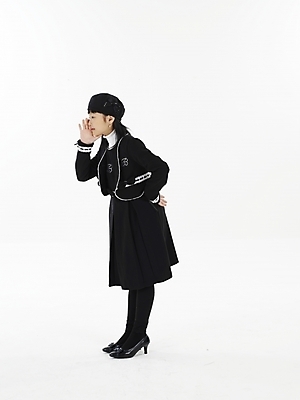 포토 JPG 스튜디오촬영 전신 여자 초등학생 어린이 포즈 실내 표정 한명 누끼 사람 동양인 소녀 세로 한국인 여자만 여자한명만 어린이만 소녀만 소녀한명만 국내포토 1 학생 인종 내부 파일형식