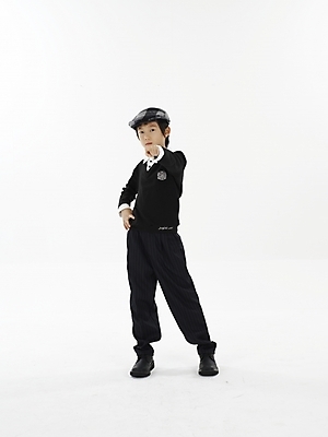 포토 JPG 스튜디오촬영 전신 모자 남자 초등학생 어린이 포즈 실내 표정 한명 누끼 사람 동양인 소년 세로 한국인 남자만 남자한명만 어린이만 소년만 소년한명만 국내포토 1 학생 잡화 인종 내부 파일형식