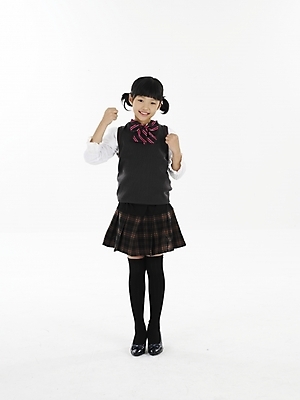 포토 JPG 스튜디오촬영 전신 여자 초등학생 어린이 포즈 실내 표정 한명 서기 누끼 사람 동양인 소녀 세로 한국인 여자만 여자한명만 어린이만 소녀만 소녀한명만 국내포토 1 학생 모션 인종 내부 파일형식