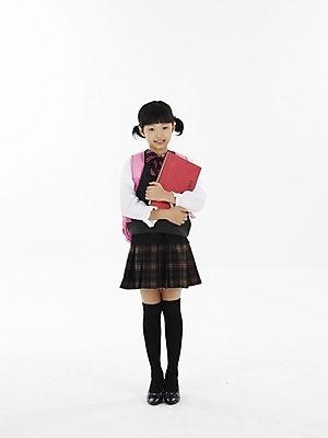 포토 JPG 스튜디오촬영 전신 여자 초등학생 어린이 분홍색 포즈 가방 책가방 실내 표정 한명 서기 미소 웃음 누끼 사람 동양인 소녀 책 세로 한국인 여자만 여자한명만 어린이만 소녀만 소녀한명만 국내포토 1 학생 잡화 컬러 모션 인종 내부 파일형식