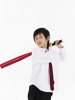 포토 JPG 스튜디오촬영 남자 초등학생 어린이 포즈 와이셔츠 넥타이 실내 표정 한명 미소 웃음 누끼 사람 동양인 소년 상반신 세로 운동 한국인 야구방망이 방망이 남자만 남자한명만 어린이만 소년만 소년한명만 국내포토 1 학생 잡화 셔츠 건강 인종 내부 야구용품 파일형식