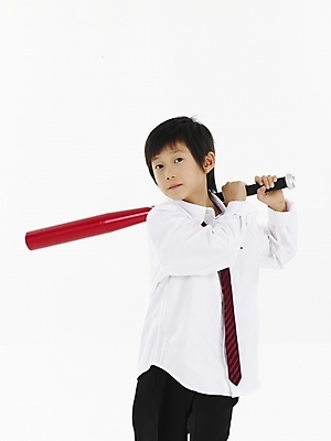 포토 JPG 스튜디오촬영 남자 초등학생 어린이 포즈 와이셔츠 넥타이 실내 표정 한명 누끼 사람 동양인 소년 상반신 세로 운동 한국인 야구방망이 방망이 남자만 남자한명만 어린이만 소년만 소년한명만 국내포토 1 학생 잡화 셔츠 건강 인종 내부 야구용품 파일형식