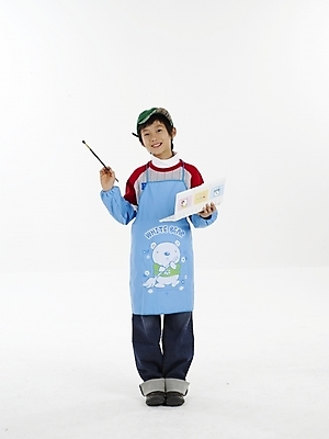 포토 JPG 스튜디오촬영 전신 모자 남자 초등학생 어린이 포즈 실내 표정 한명 누끼 사람 동양인 소년 세로 앞치마 미술도구 한국인 붓 팔레트 남자만 남자한명만 어린이만 소년만 소년한명만 국내포토 1 학생 잡화 인종 내부 오브젝트 파일형식