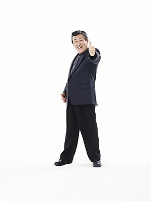 포토 JPG 스튜디오촬영 전신 할아버지 노년 남자 실내 한명 누끼 사람 동양인 정장 세로 한국인 실버 60대 따봉 노인남자한명만 국내포토 1 옷 인종 성인 내부 최고 남자한명만 노인남자만 파일형식