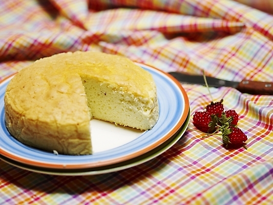 포토 JPG 스튜디오촬영 그릇 접시 열매 음식 빵 디저트 실내 사람없음 가로 빨간색 케이크 빵집 식탁보 체크무늬 제빵 국내포토 식물 식기 컬러 무늬 내부 제과제빵 상점 파일형식